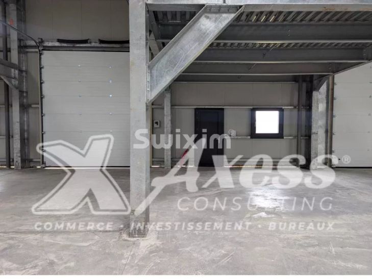 Aluguer Comercial local Bourg-en-Bresse 1&nbsp;sala 130&nbsp;m²