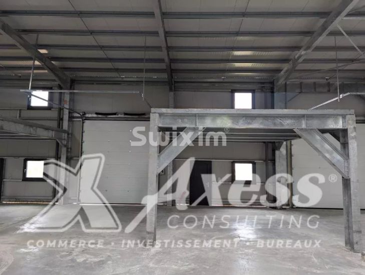 Aluguer Comercial local Bourg-en-Bresse 1&nbsp;sala 130&nbsp;m²