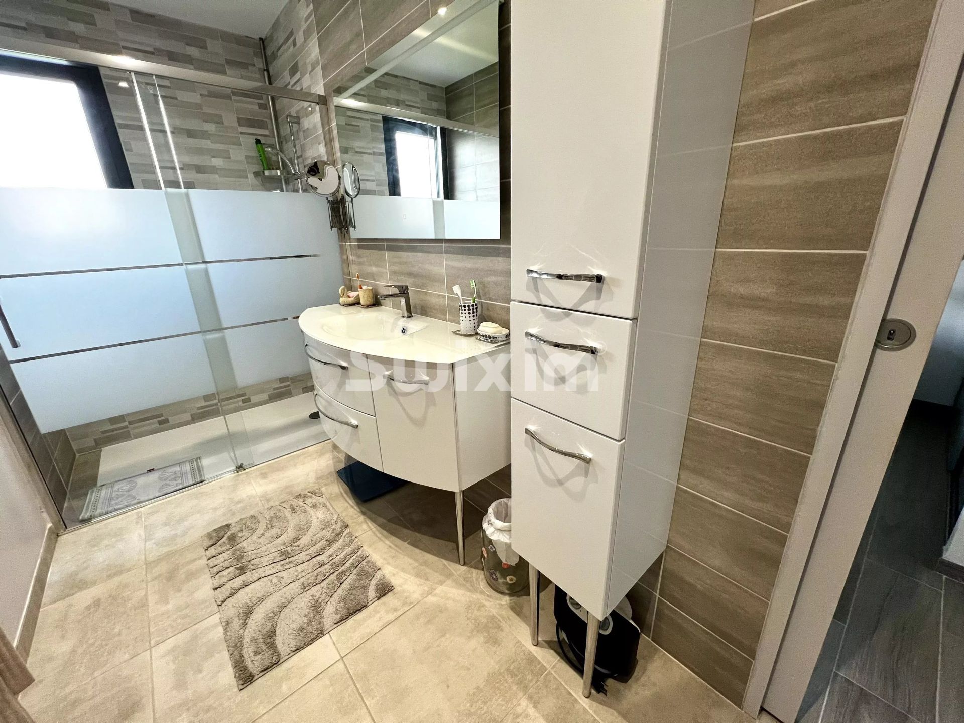 villa 4 Salas en venta en Vias (34450)
