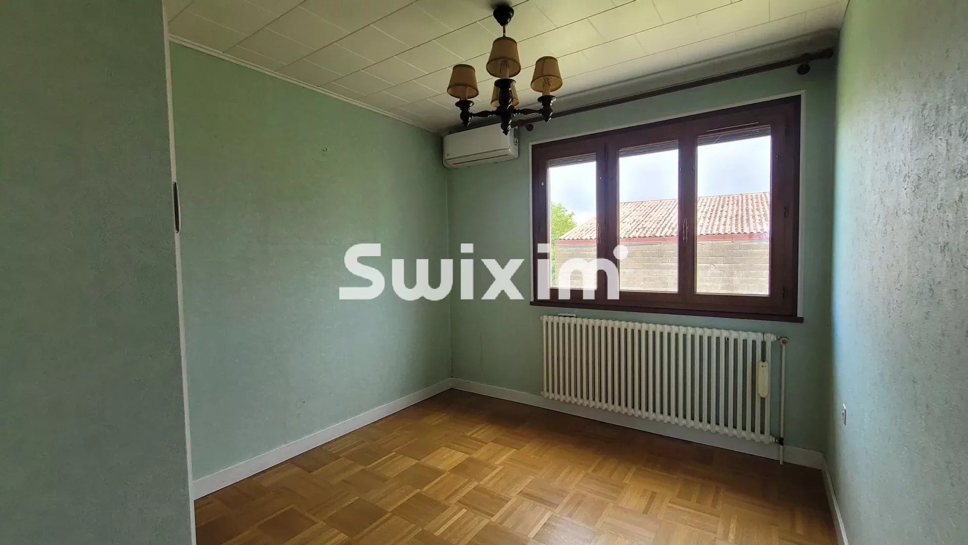 casa 5 Camere in vendita su Lons-le-Saunier (39000)
