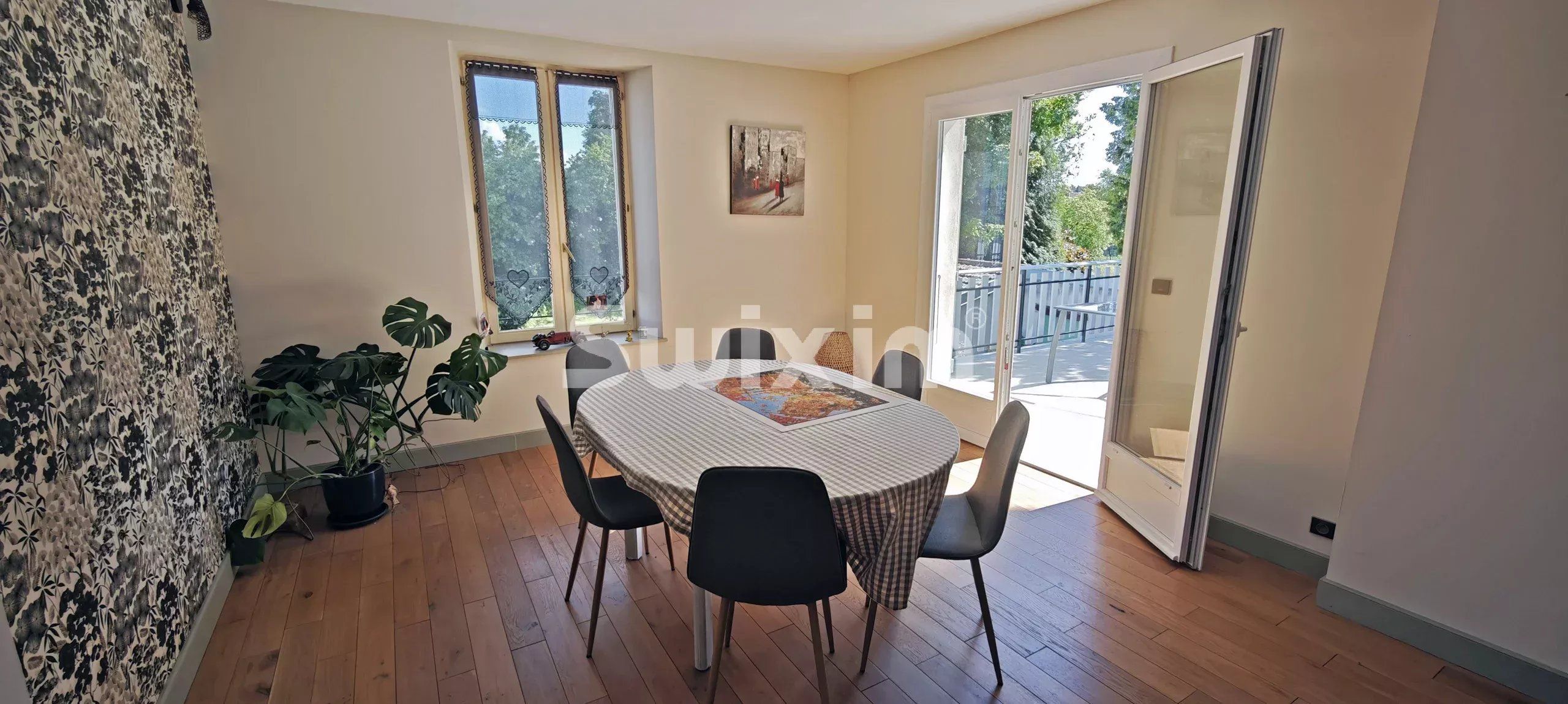 casa 8 Salas en venta en Dole (39100)