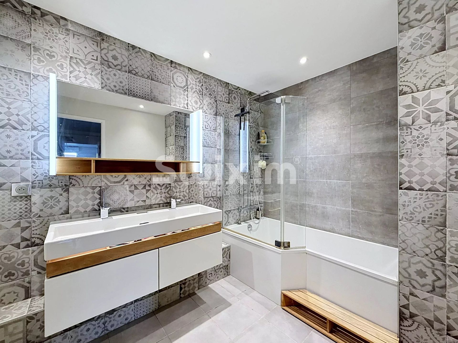 appartamento 4 Camere in vendita su Saint-Genis-Pouilly (01630)