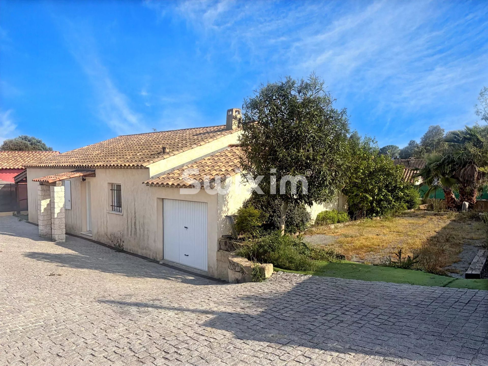 house 4 Rooms for sale on Roquebrune-sur-Argens (83520)