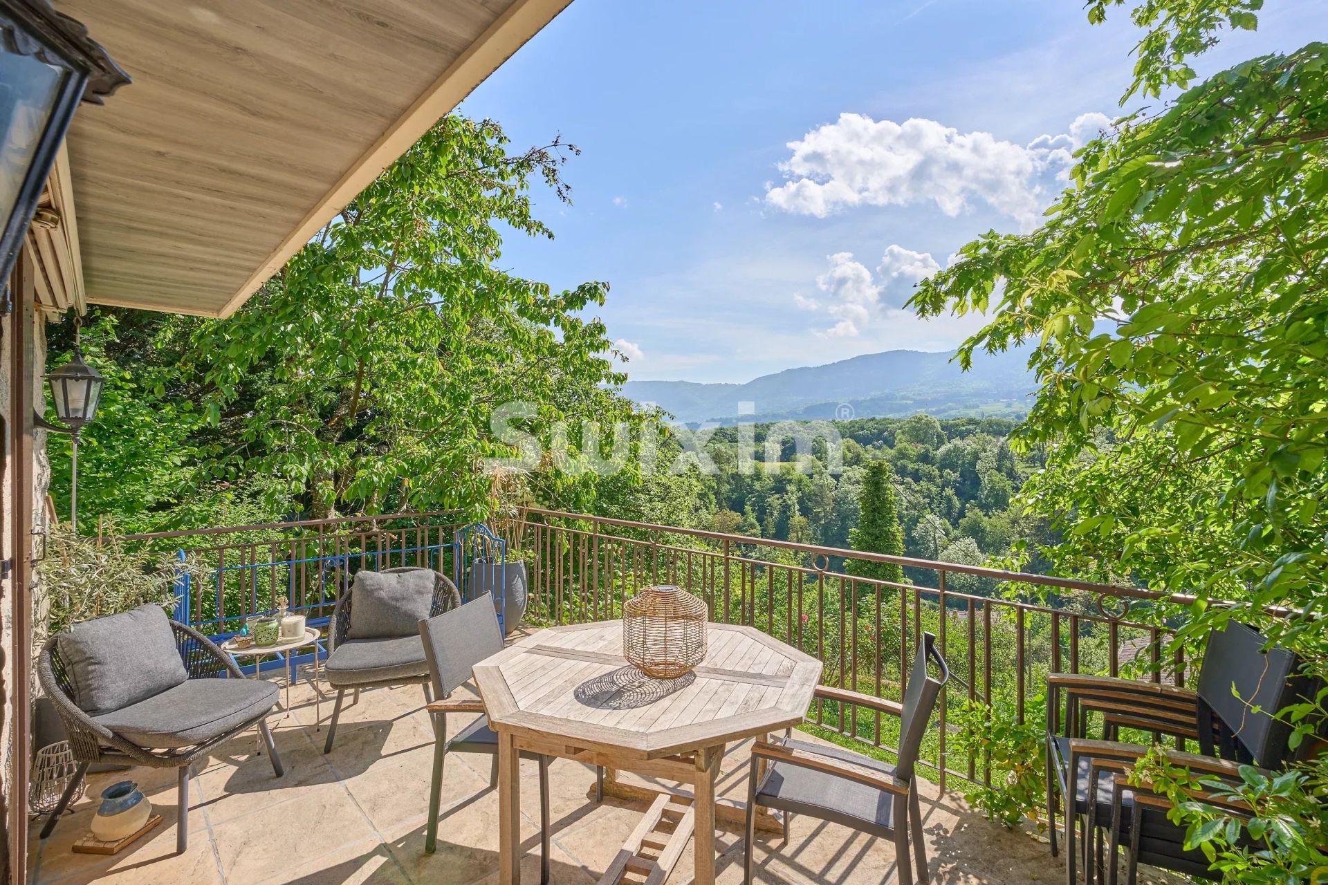 house 5 Rooms for sale on Feigères (74160)