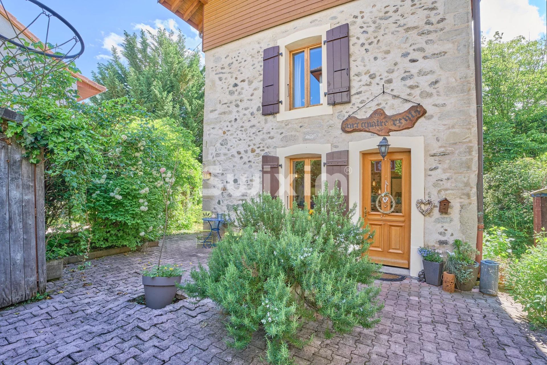 house 5 Rooms for sale on Feigères (74160)