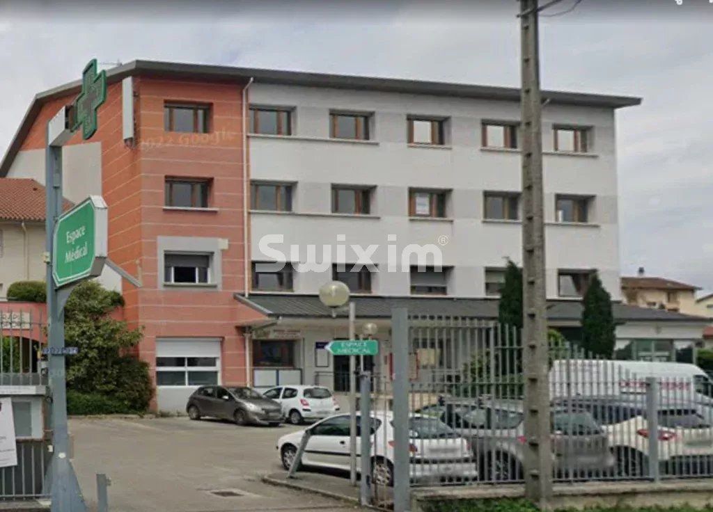 business premises 1 room for rent on Bourg-en-Bresse (01000)
