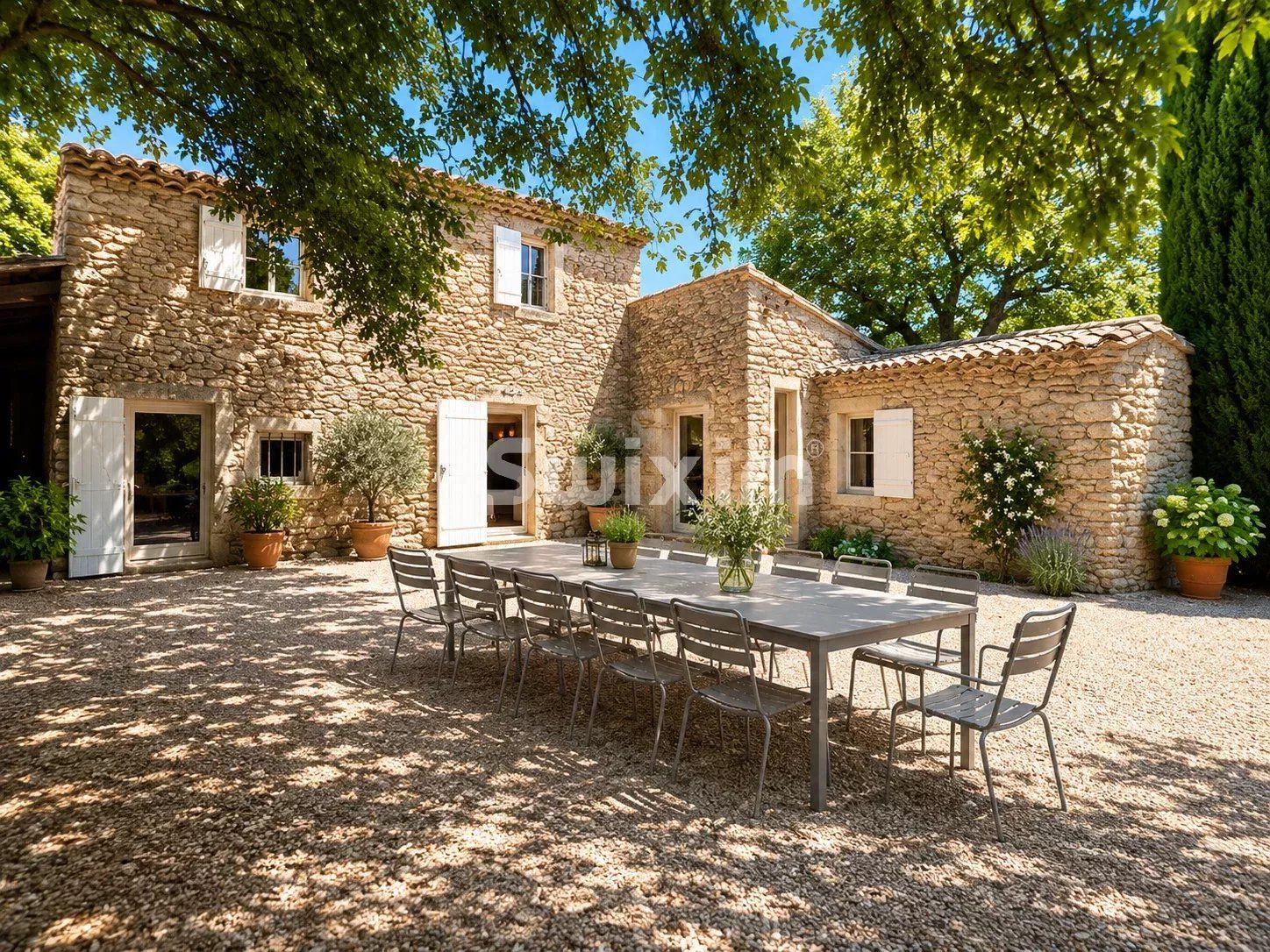 mas 5 Camere in vendita su Grignan (26230)