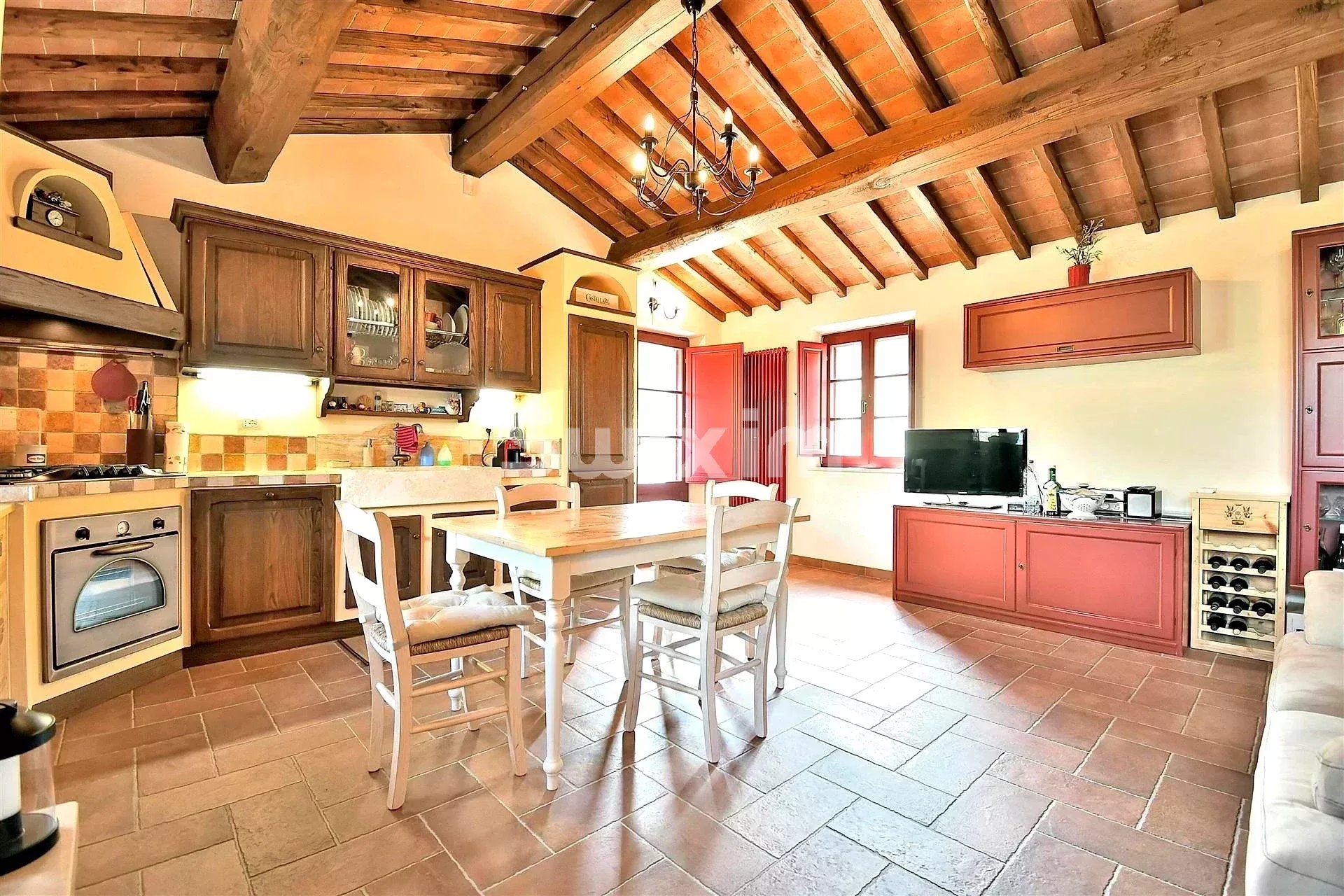 maison 2 Pièces en vente sur Bucine (52021)