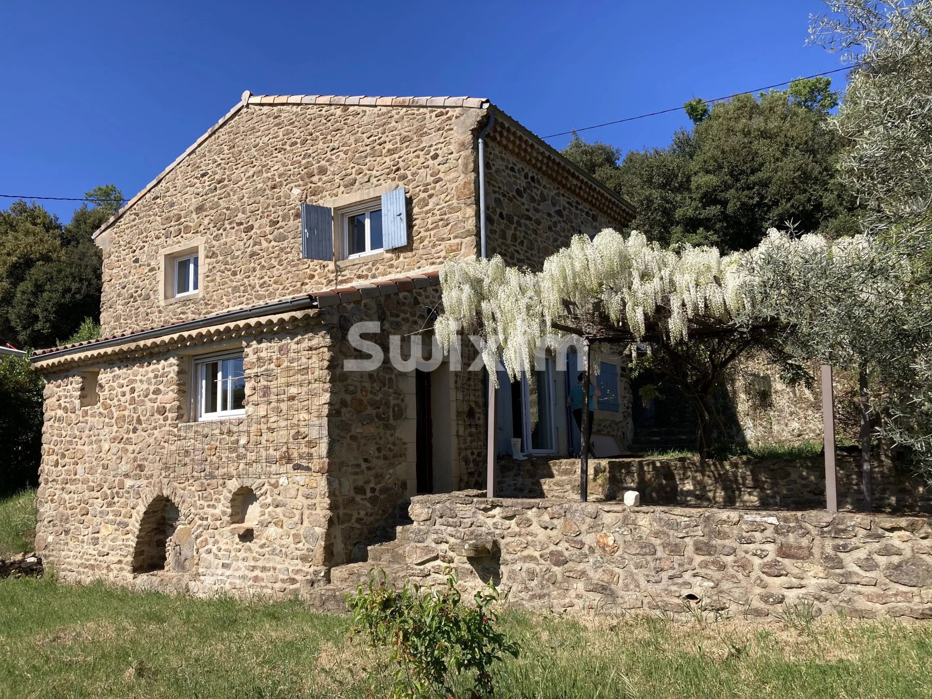 casa 5 Quartos para venda sobre Saint-Georges-les-Bains (07800)