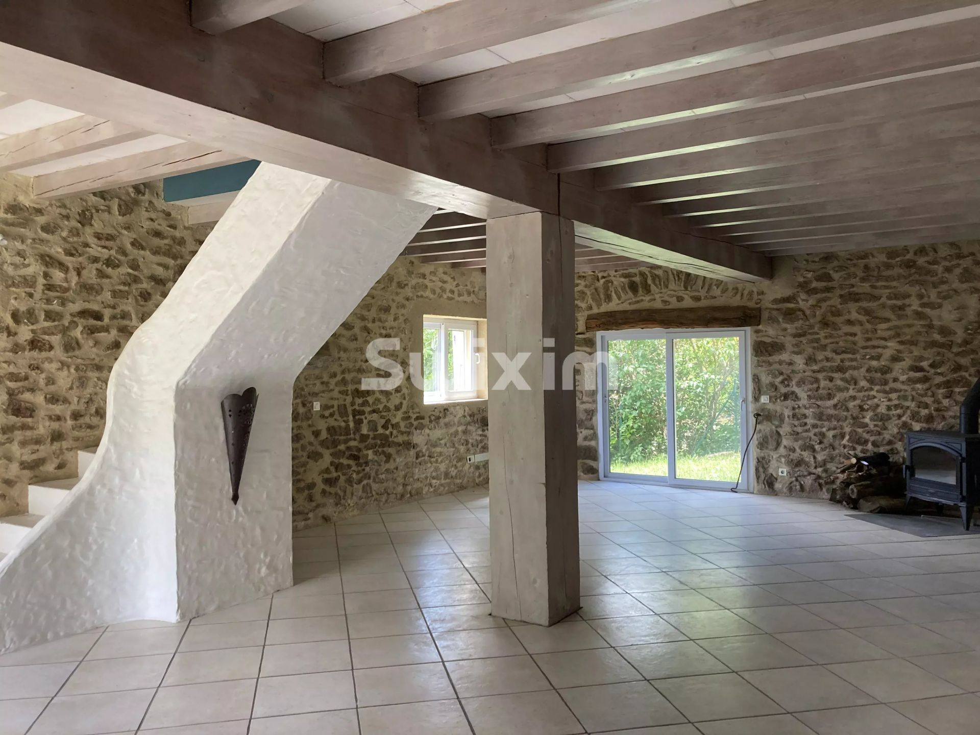 casa 5 Quartos para venda sobre Saint-Georges-les-Bains (07800)