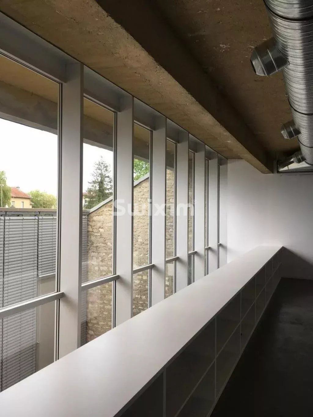 business premises 1 room for rent on Bourg-en-Bresse (01000)