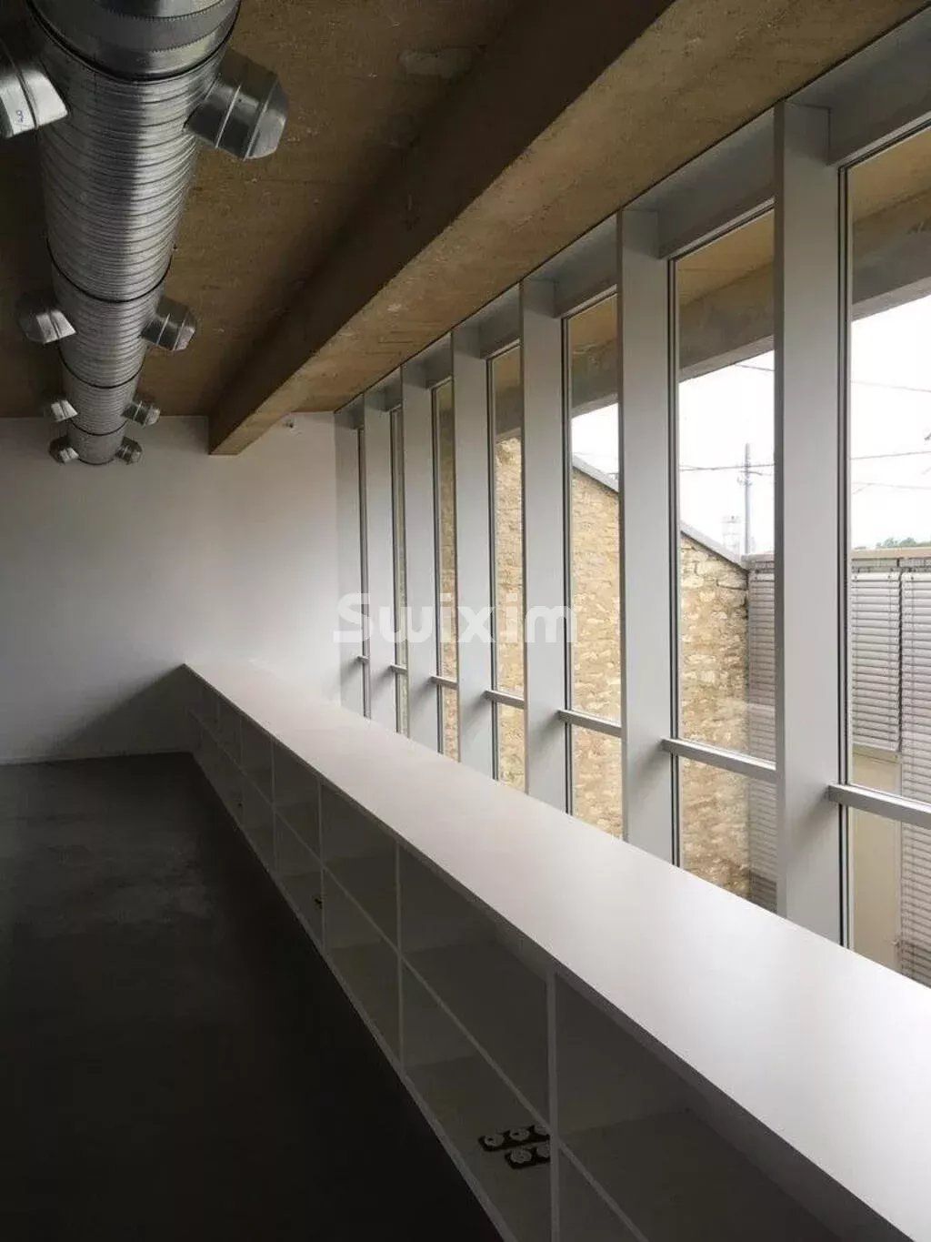 business premises 1 room for rent on Bourg-en-Bresse (01000)