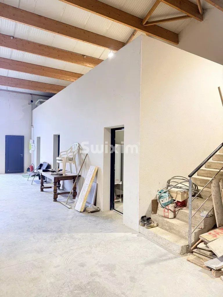 comercial local 1 sala para venda sobre Viriat (01440)