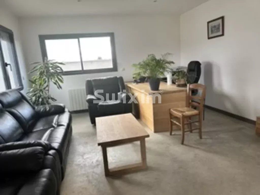 comercial local 1 sala para venda sobre Viriat (01440)