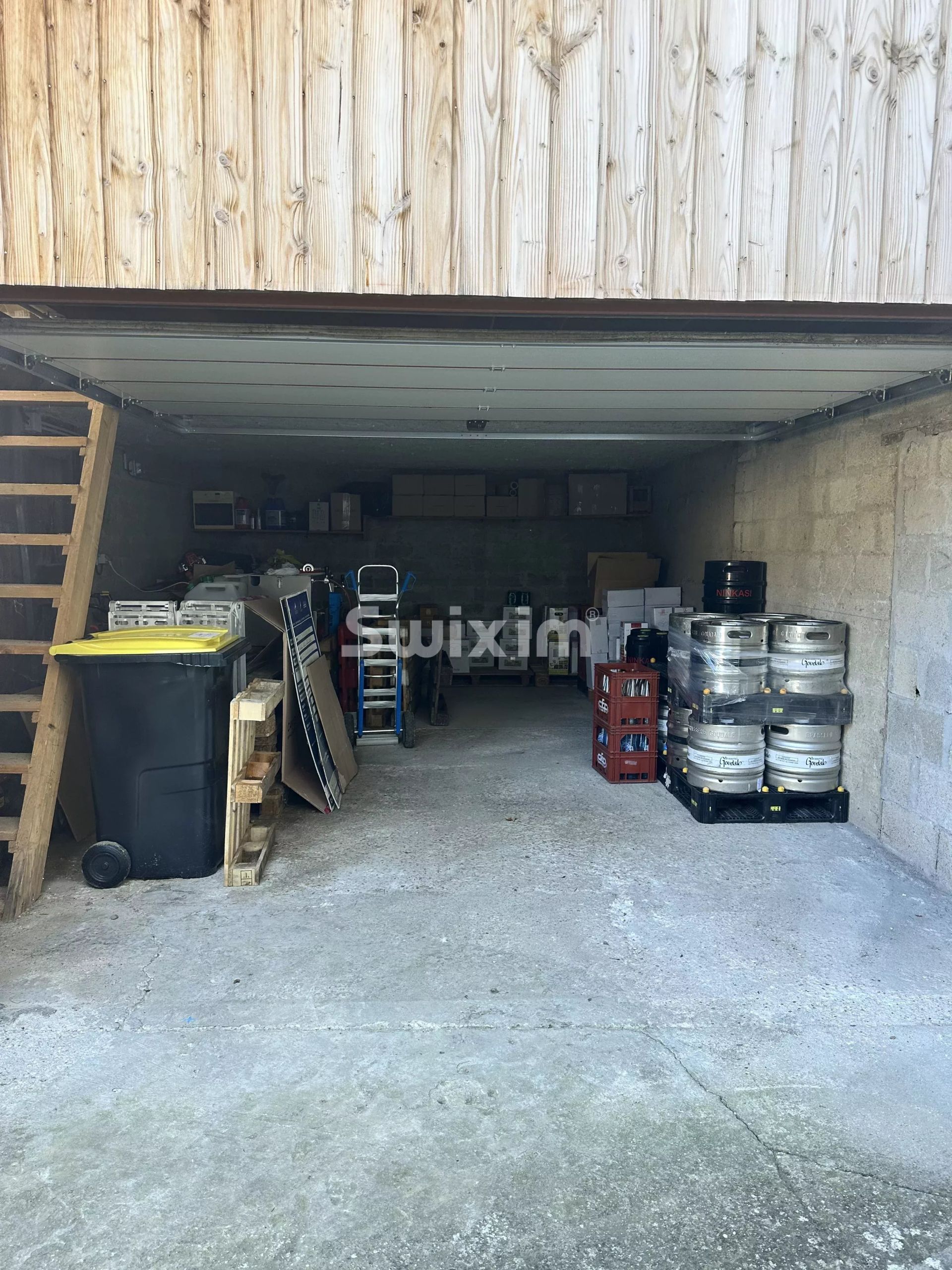 comercial local 1 sala para venda sobre Attignat (01340)