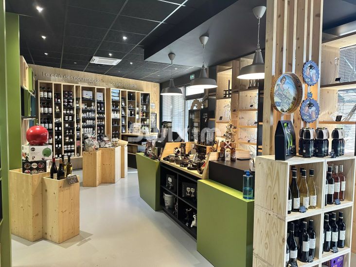 Venda Comercial local Bourg-en-Bresse 1&nbsp;sala 75&nbsp;m²