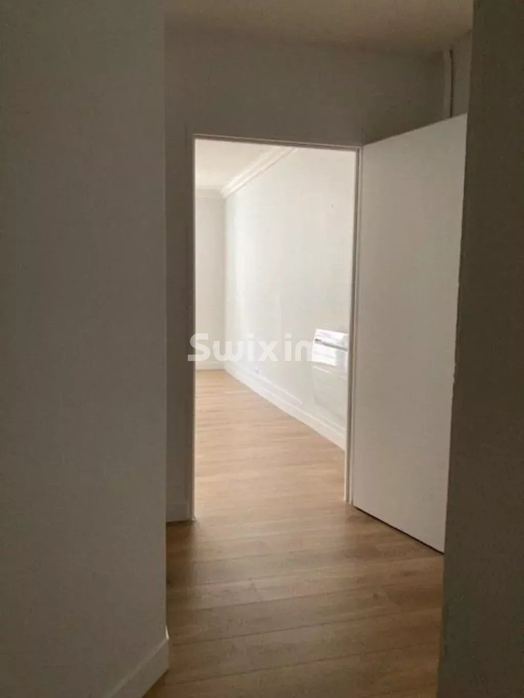business premises 1 room for rent on Bourg-en-Bresse (01000)