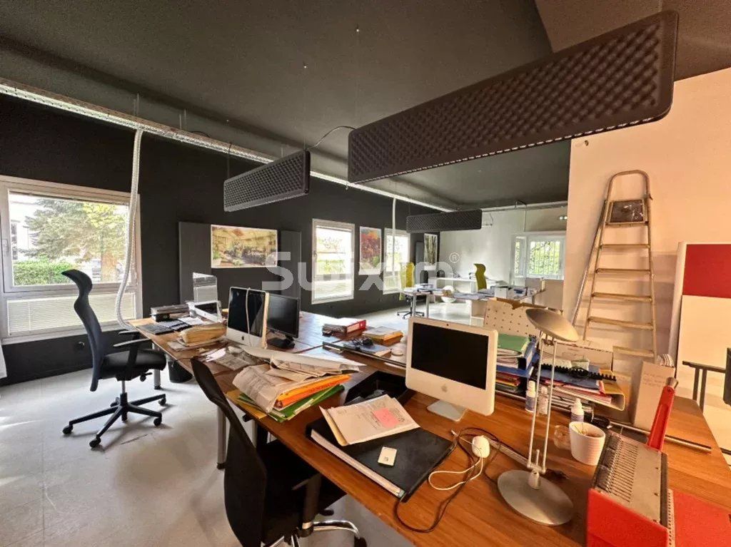 locale professionale 1 camera in vendita su Bourg-en-Bresse (01000)