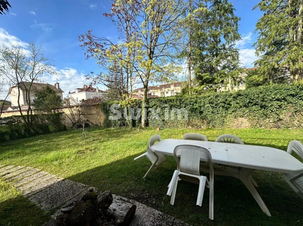 locale professionale 1 camera in vendita su Bourg-en-Bresse (01000)