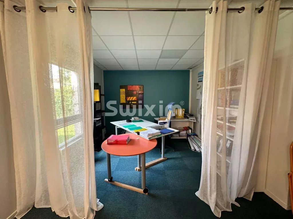 locale professionale 1 camera in vendita su Bourg-en-Bresse (01000)