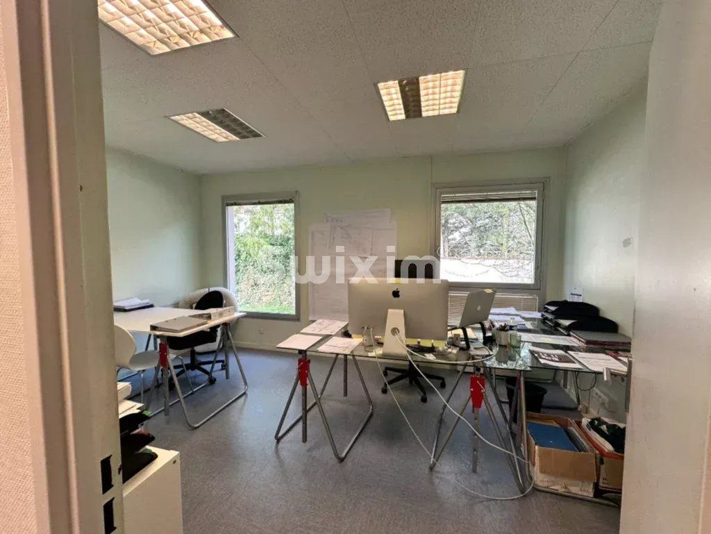 locale professionale 1 camera in vendita su Bourg-en-Bresse (01000)