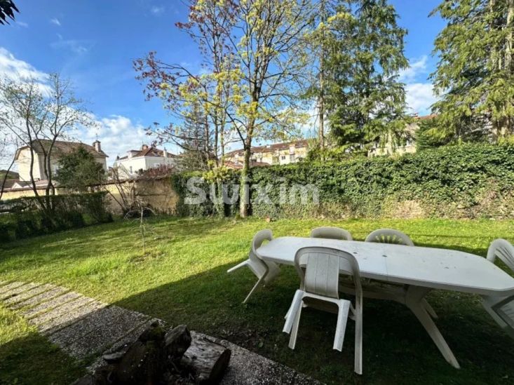 Vendita Locale professionale Bourg-en-Bresse 1&nbsp;camera 177&nbsp;m²