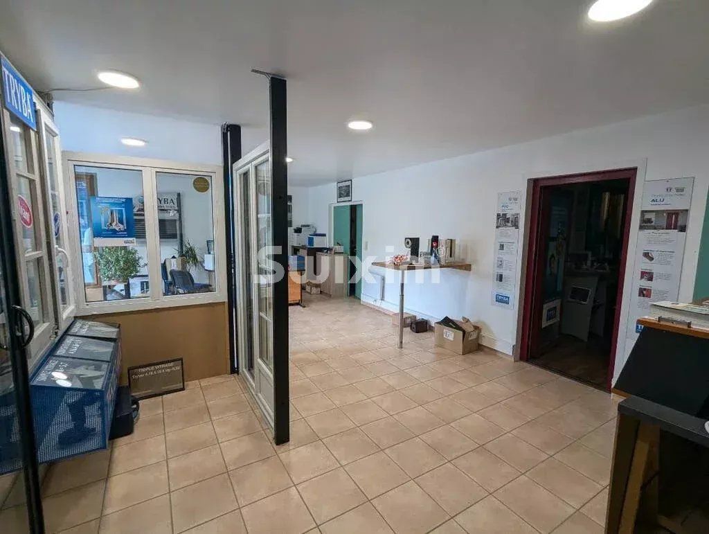 activity premises 1 room for rent on Montagnat (01250)