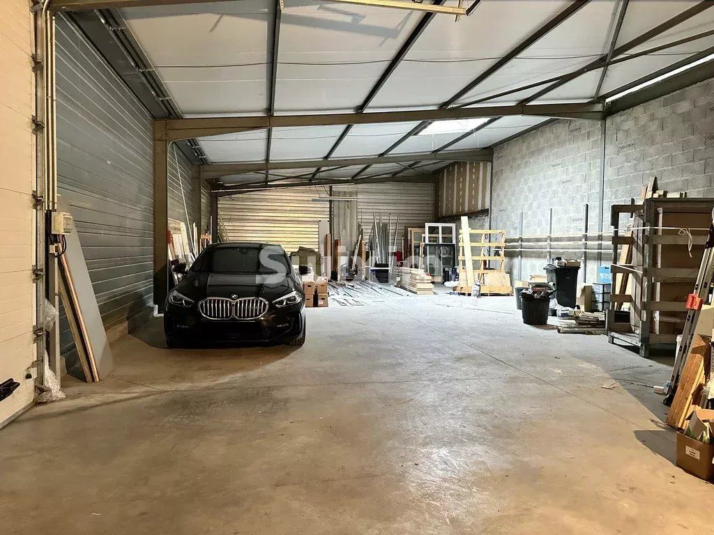 activity premises 1 room for rent on Montagnat (01250)