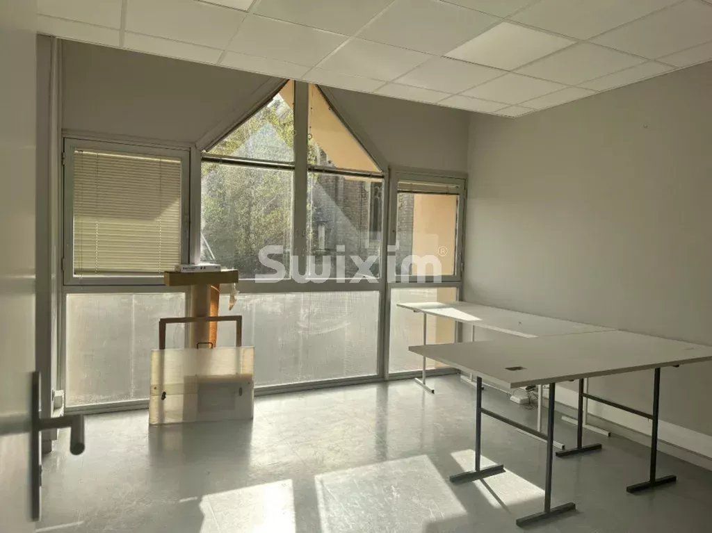locale professionale 1 camera in vendita su Bourg-en-Bresse (01000)