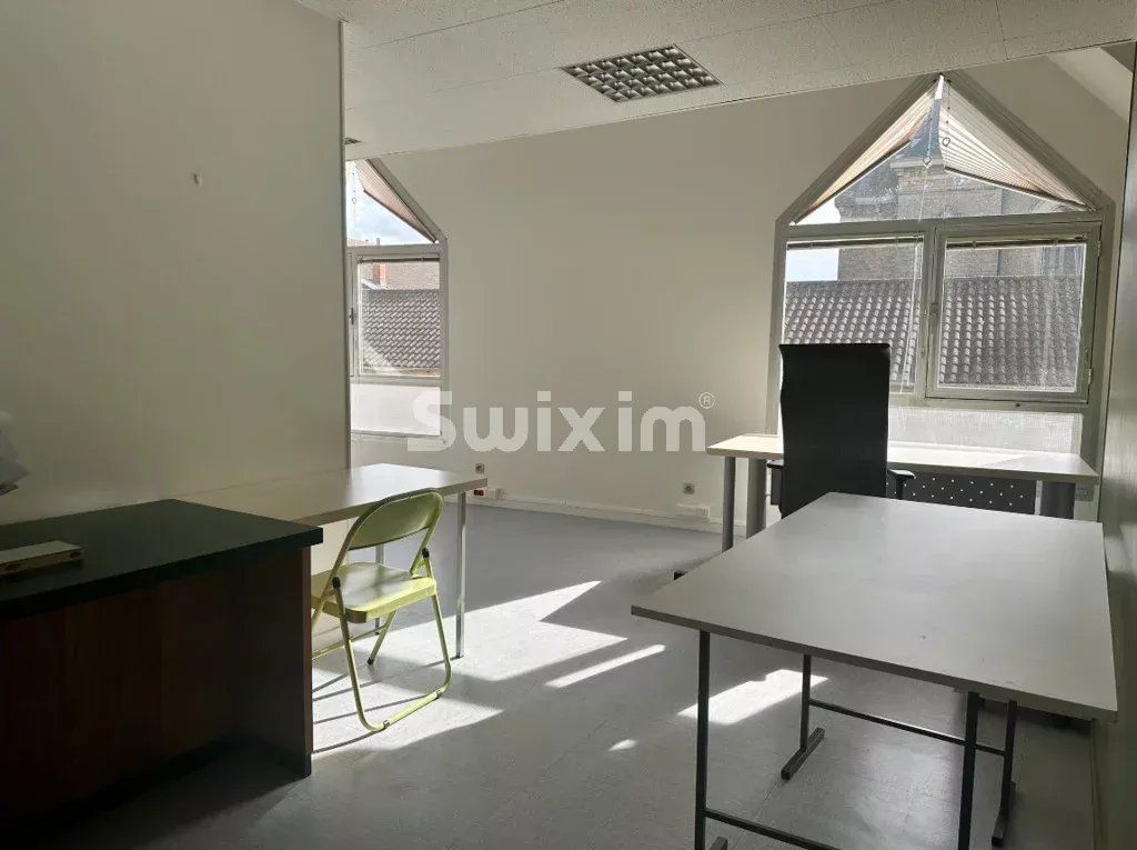 locale professionale 1 camera in vendita su Bourg-en-Bresse (01000)