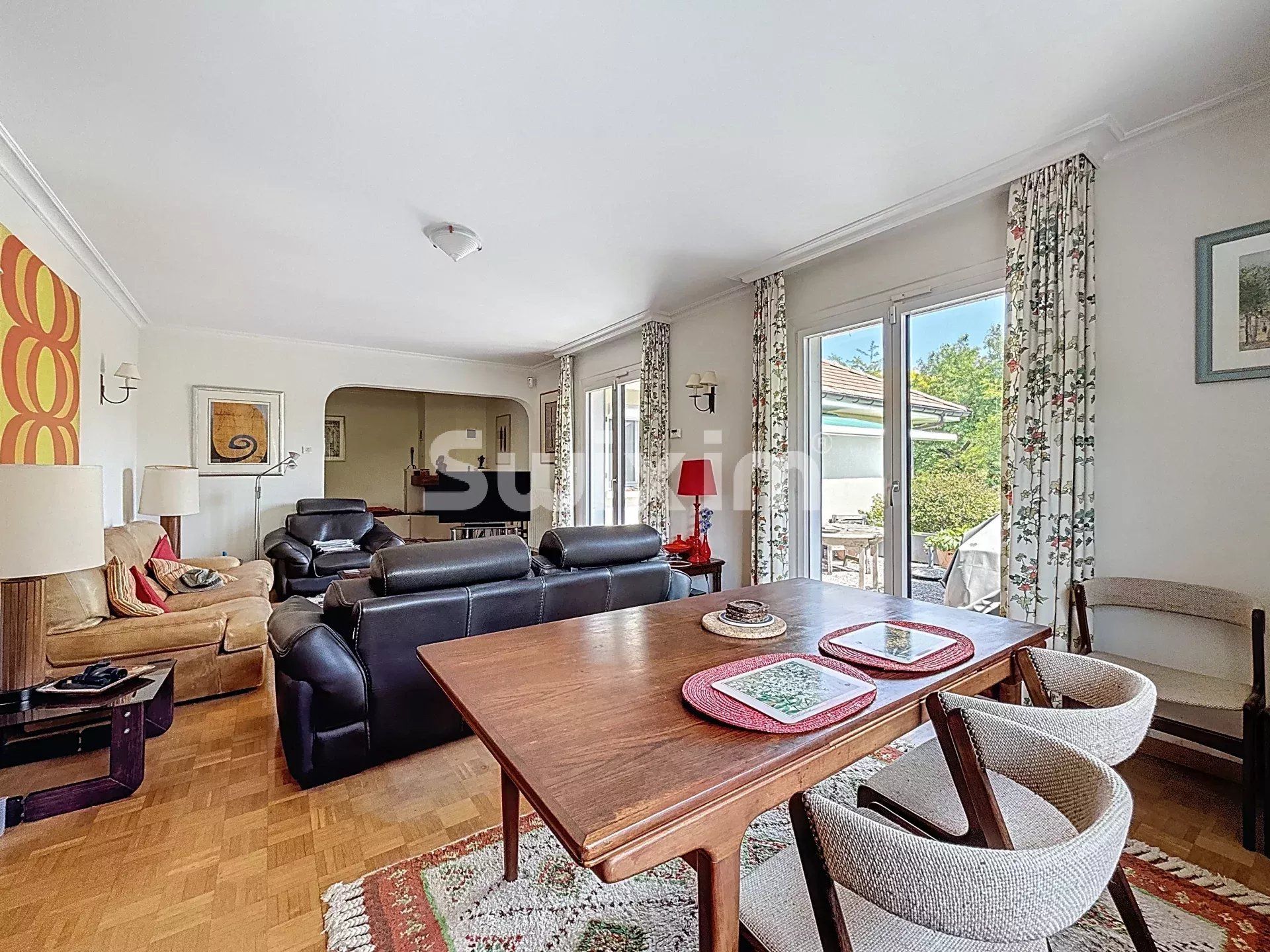 Venta Casa Prévessin-Moëns 7&nbsp;Salas 300&nbsp;m²