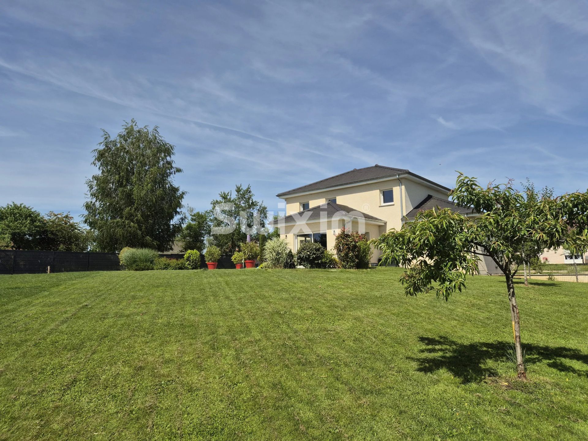 casa 11 Camere in vendita su Baverans (39100)