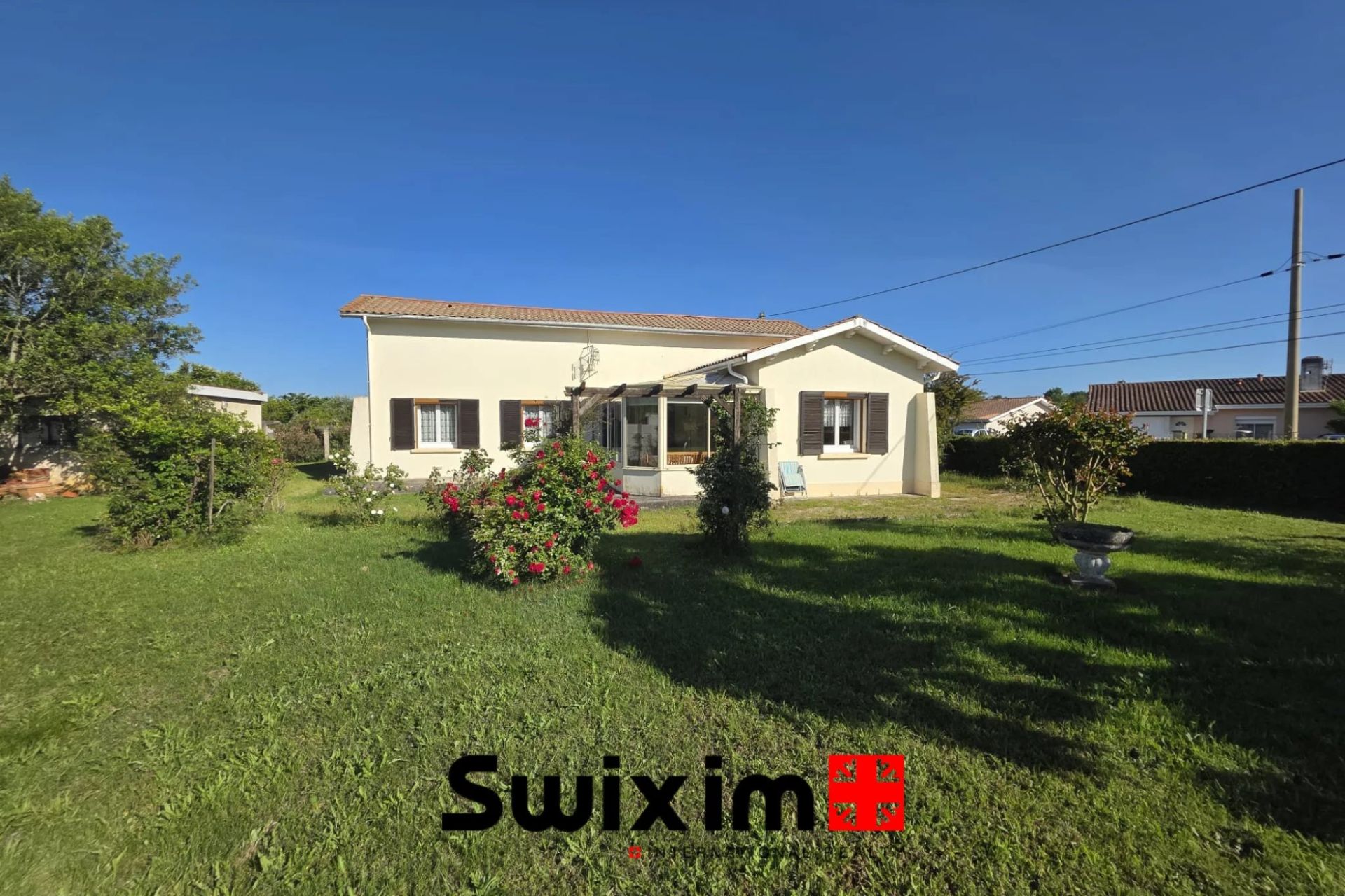 casa 6 Camere in vendita su Lesparre-Médoc (33340)