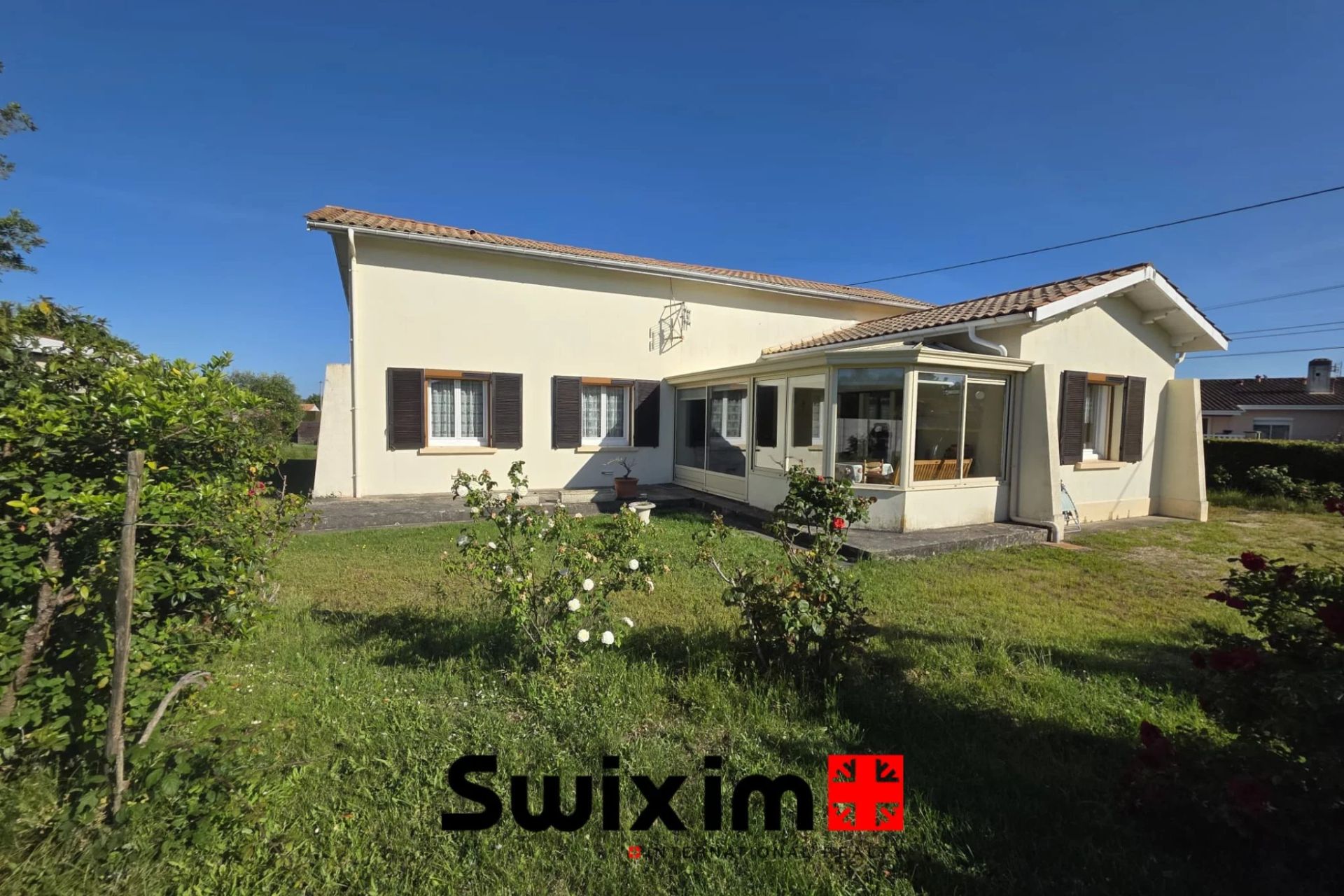 casa 6 Camere in vendita su Lesparre-Médoc (33340)