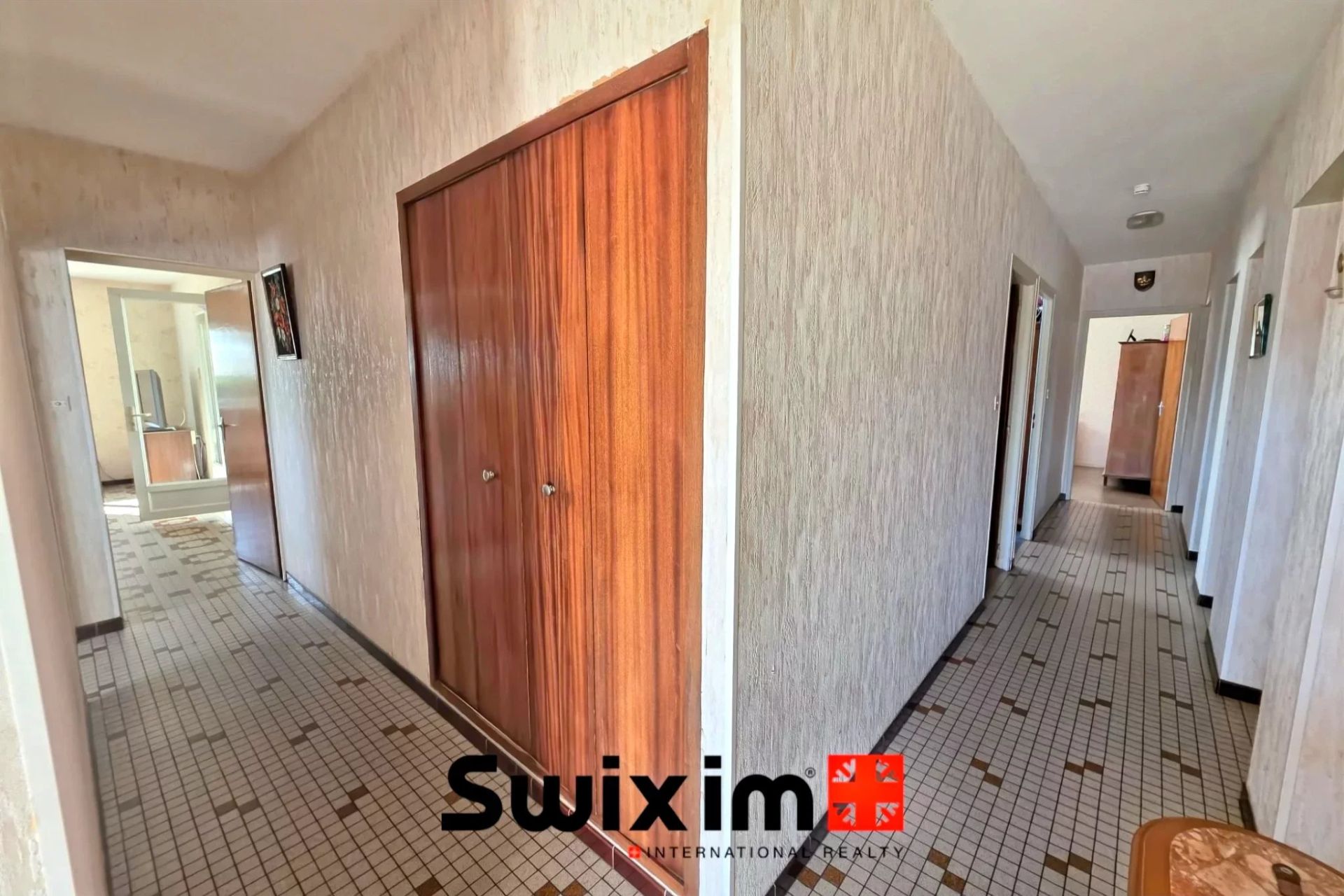 casa 6 Camere in vendita su Lesparre-Médoc (33340)