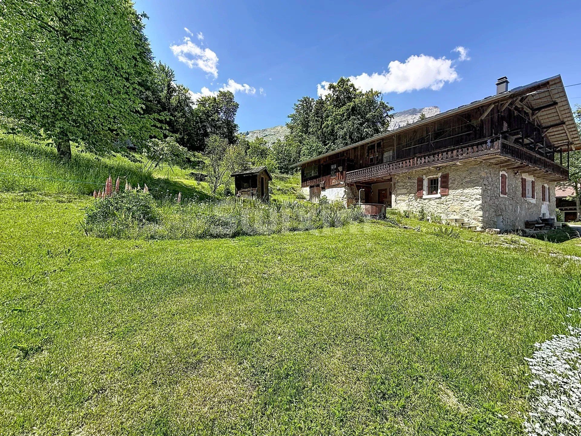 casa 5 Camere in vendita su Sallanches (74700)
