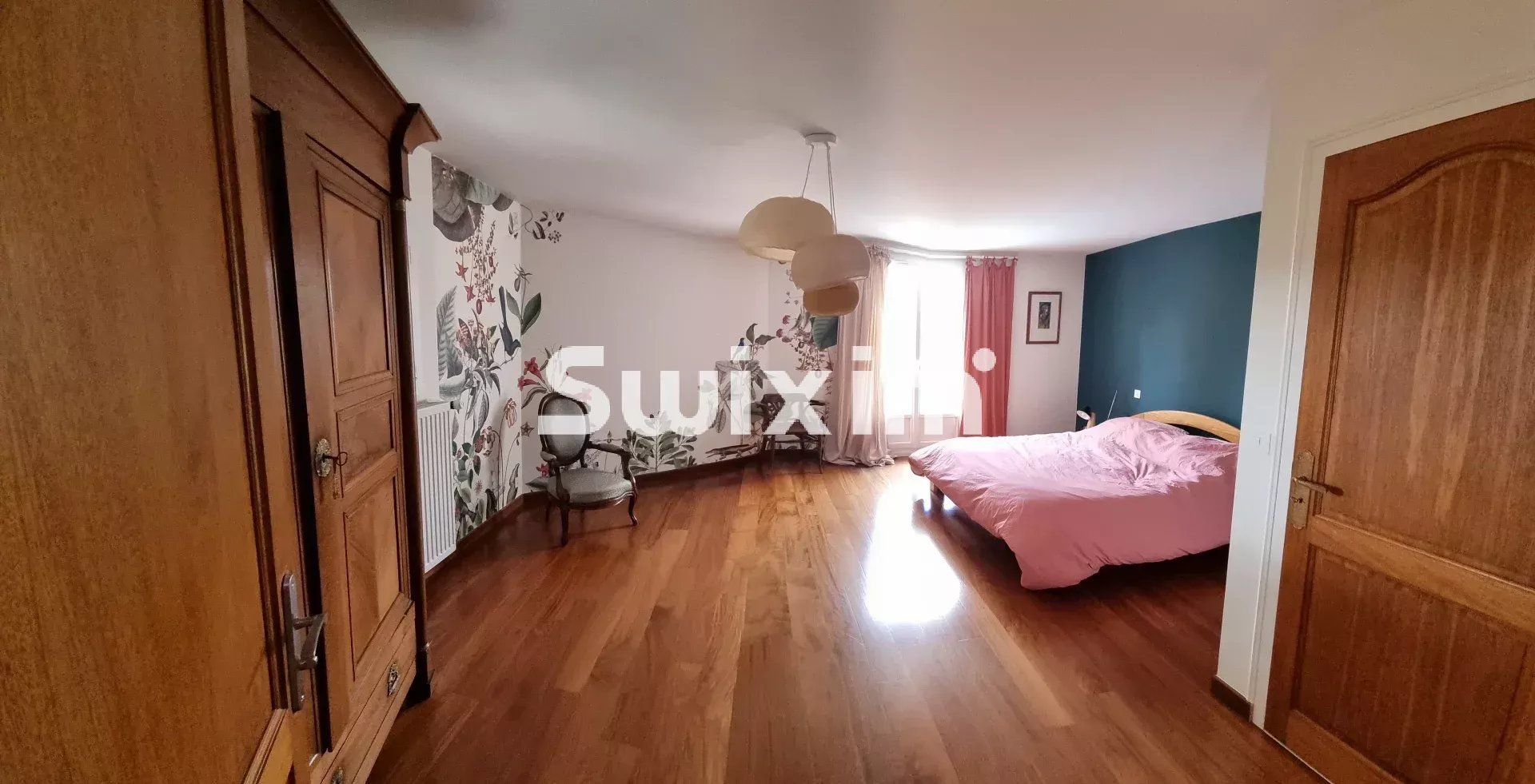 casa 10 Quartos para venda sobre Lons-le-Saunier (39000)