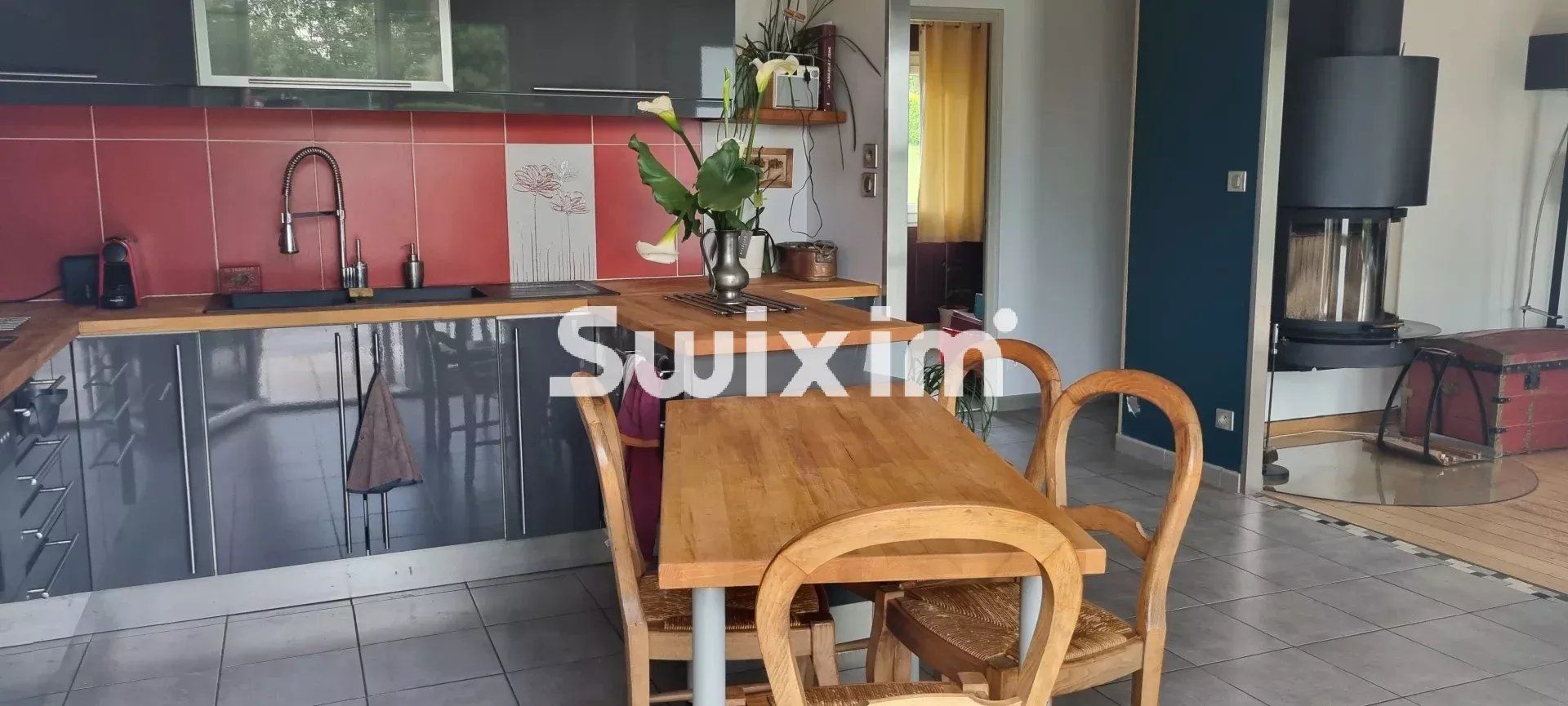 casa 6 Camere in vendita su Lons-le-Saunier (39000)