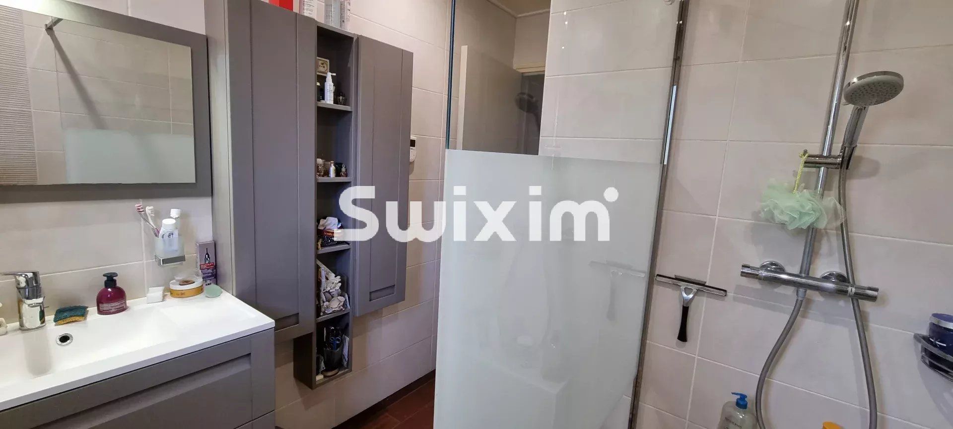 casa 6 Camere in vendita su Lons-le-Saunier (39000)