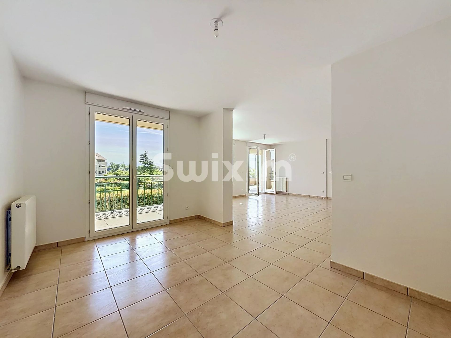 appartamento 5 Camere in vendita su Divonne-les-Bains (01220)