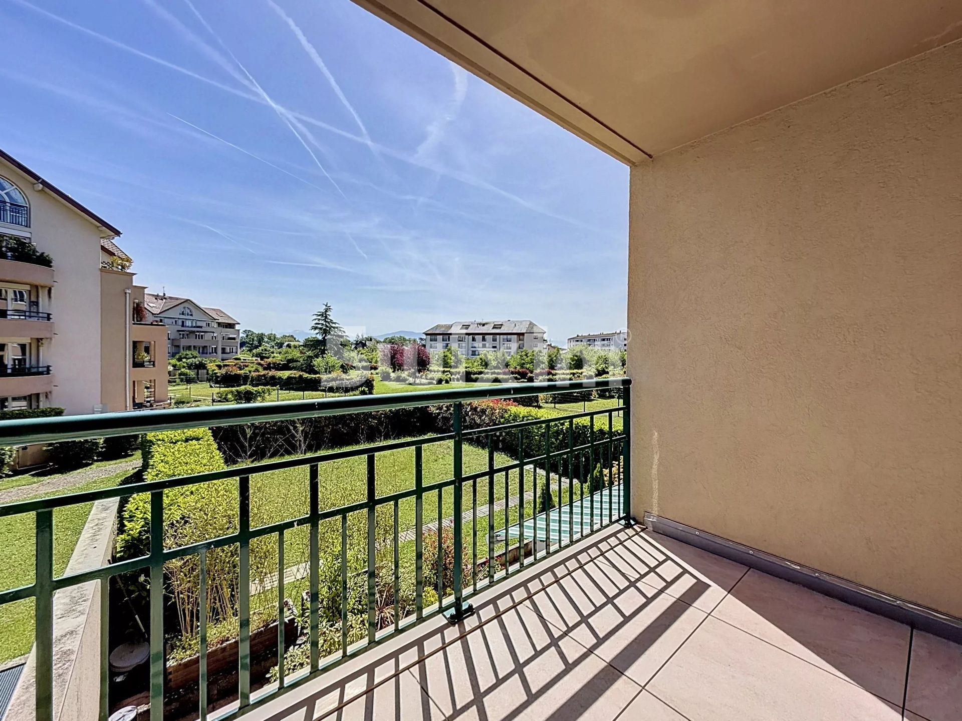 appartamento 5 Camere in vendita su Divonne-les-Bains (01220)