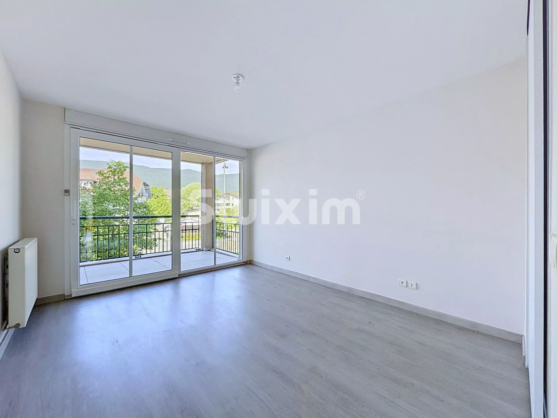 appartamento 5 Camere in vendita su Divonne-les-Bains (01220)