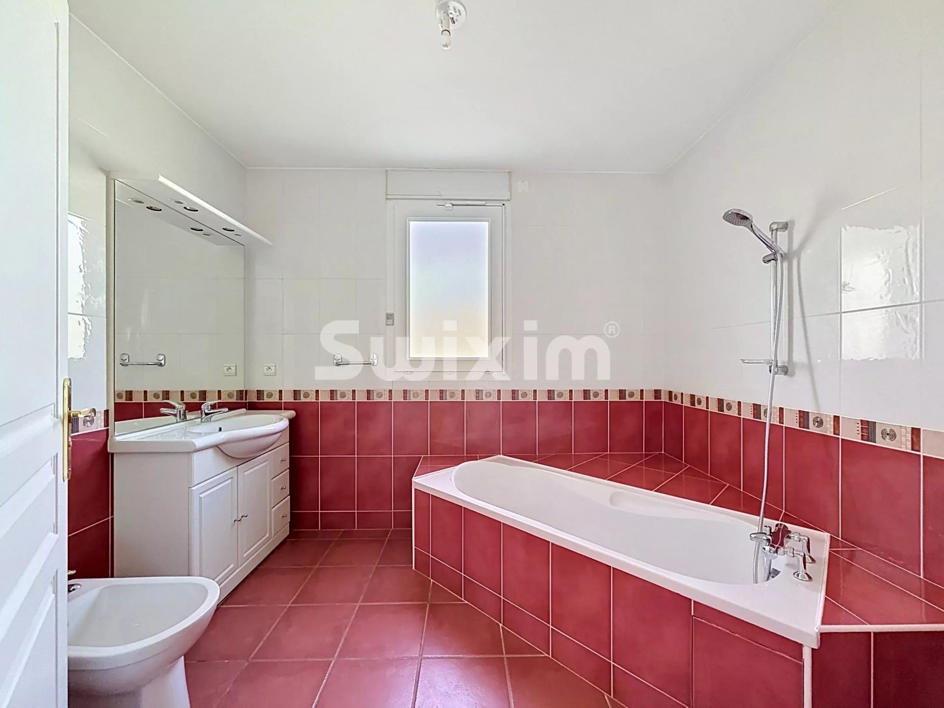 appartamento 5 Camere in vendita su Divonne-les-Bains (01220)