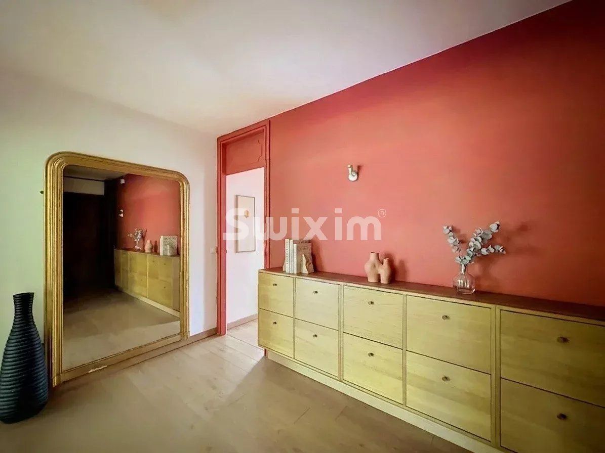apartment 5 Rooms for sale on Wasquehal (59290)