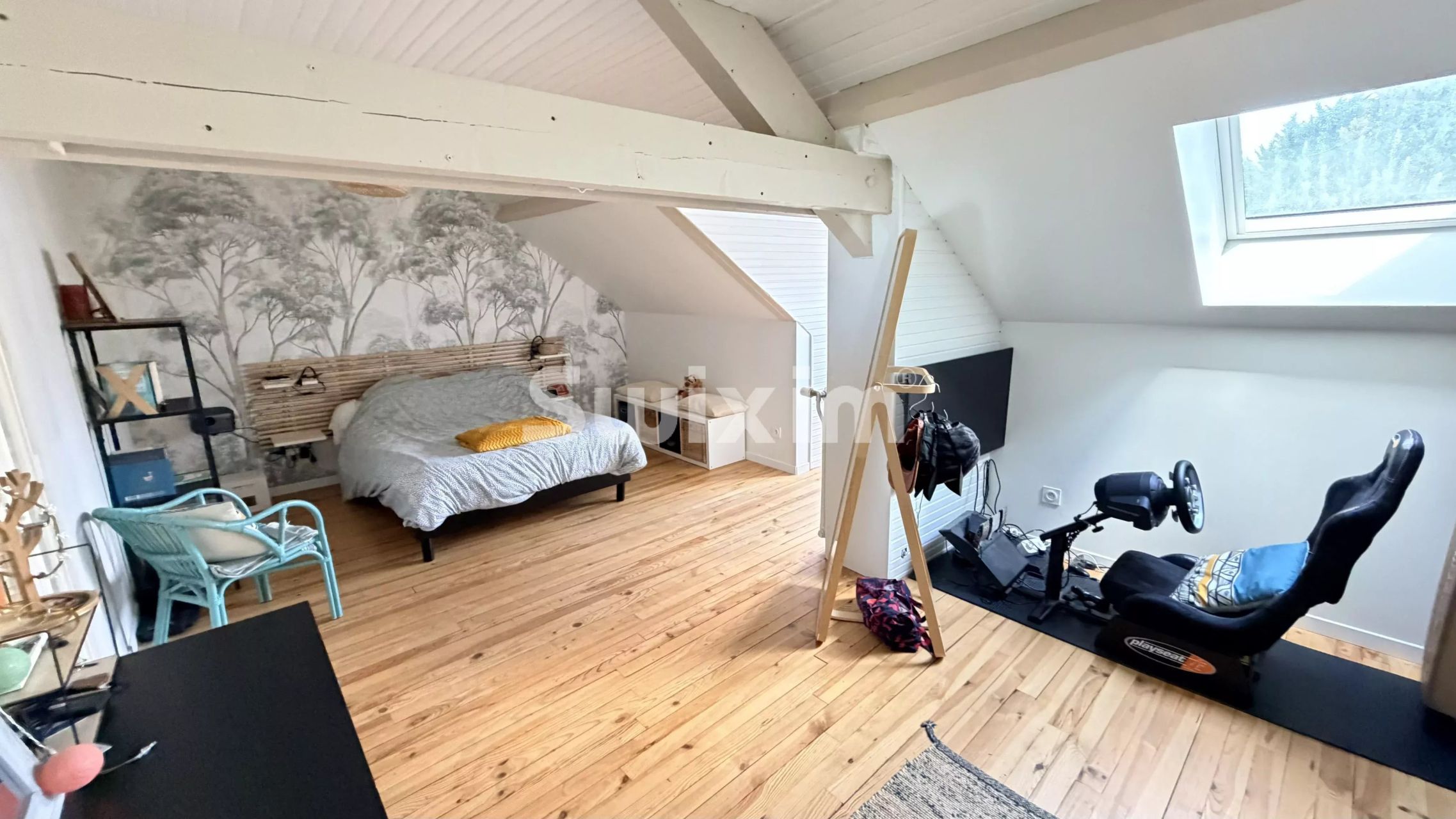 house 6 Rooms for sale on Dole (39100)