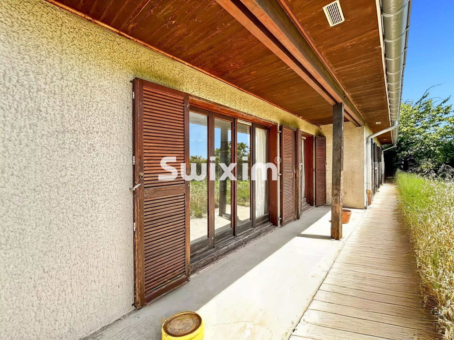 house 6 Rooms for sale on Pierrelatte (26700)