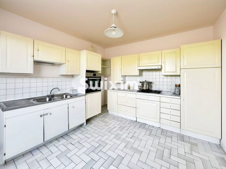 Sale House Pierrelatte 6&nbsp;Rooms 125&nbsp;m²