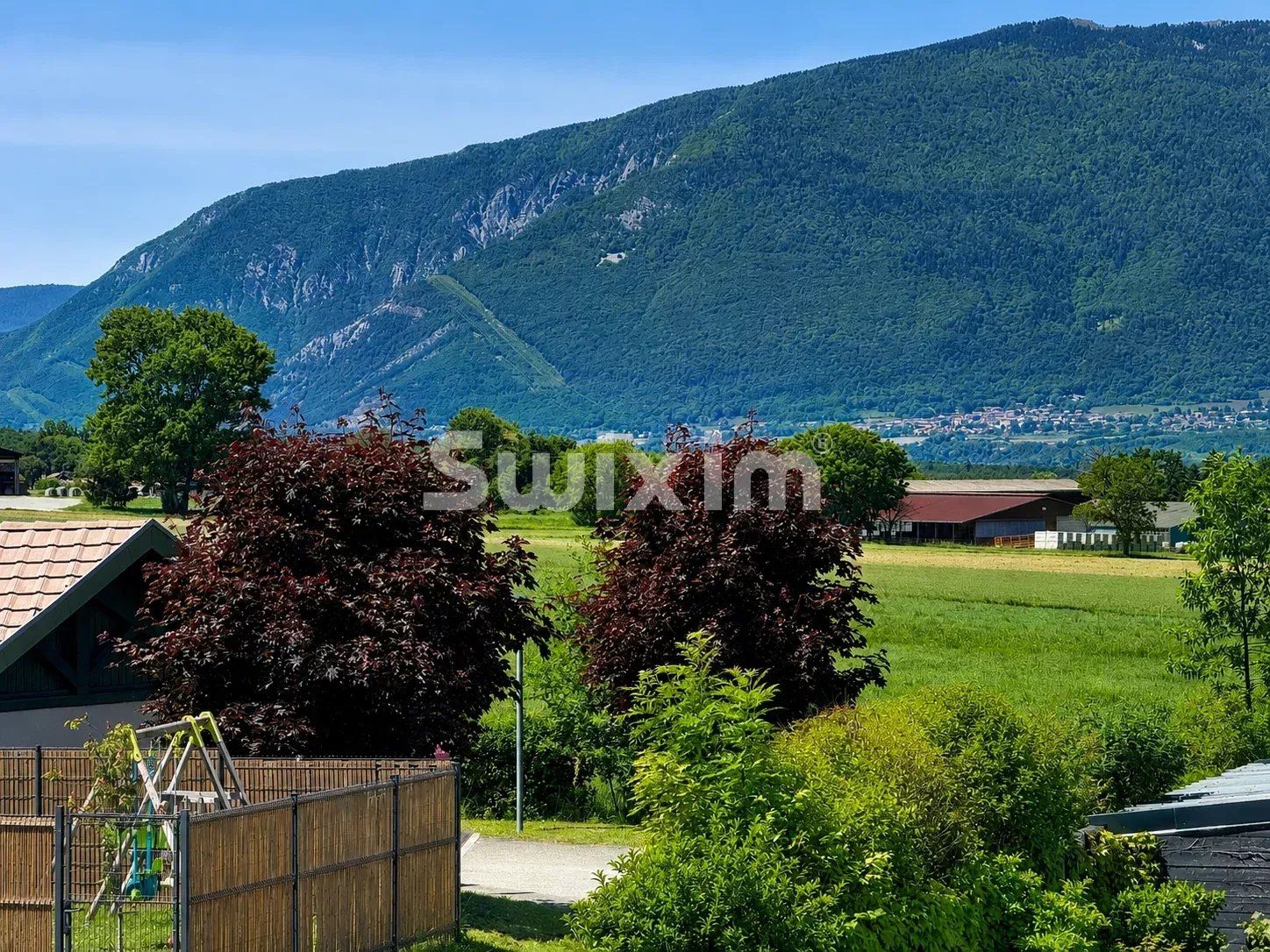 house 6 Rooms for sale on Viry (74580)