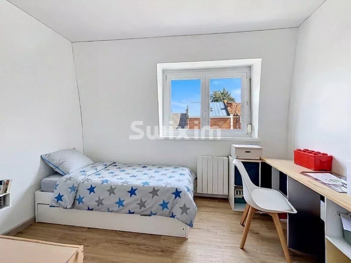 house 5 Rooms for sale on Villeneuve-d'Ascq (59650)