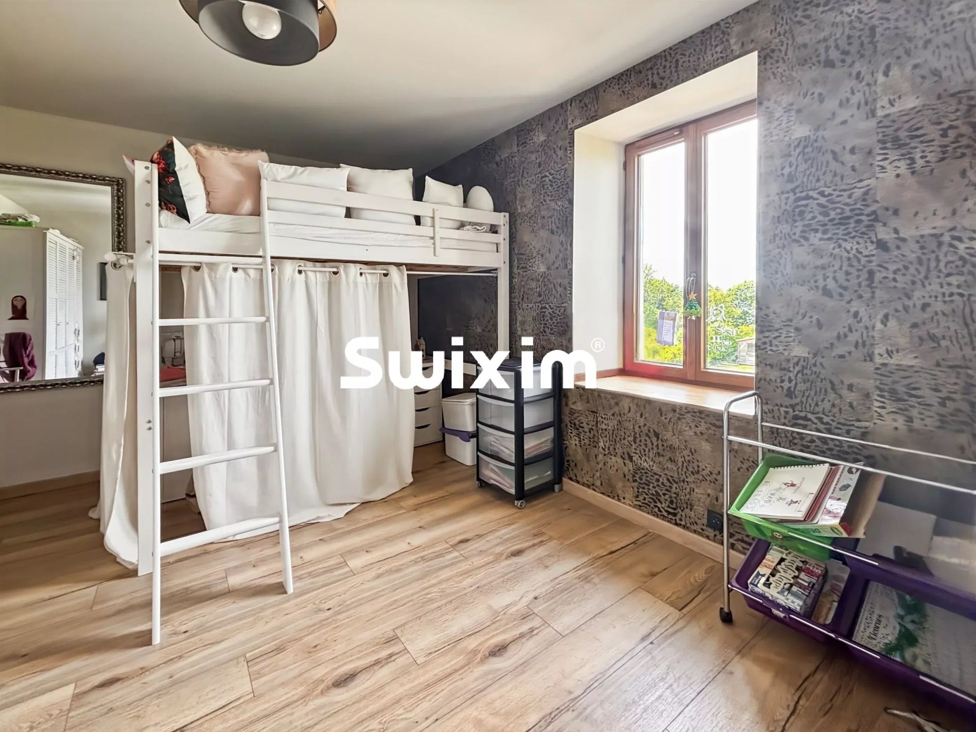 mas 8 Rooms for sale on Sauzet (26740)